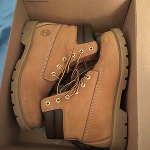 Wheat timberland widen boots